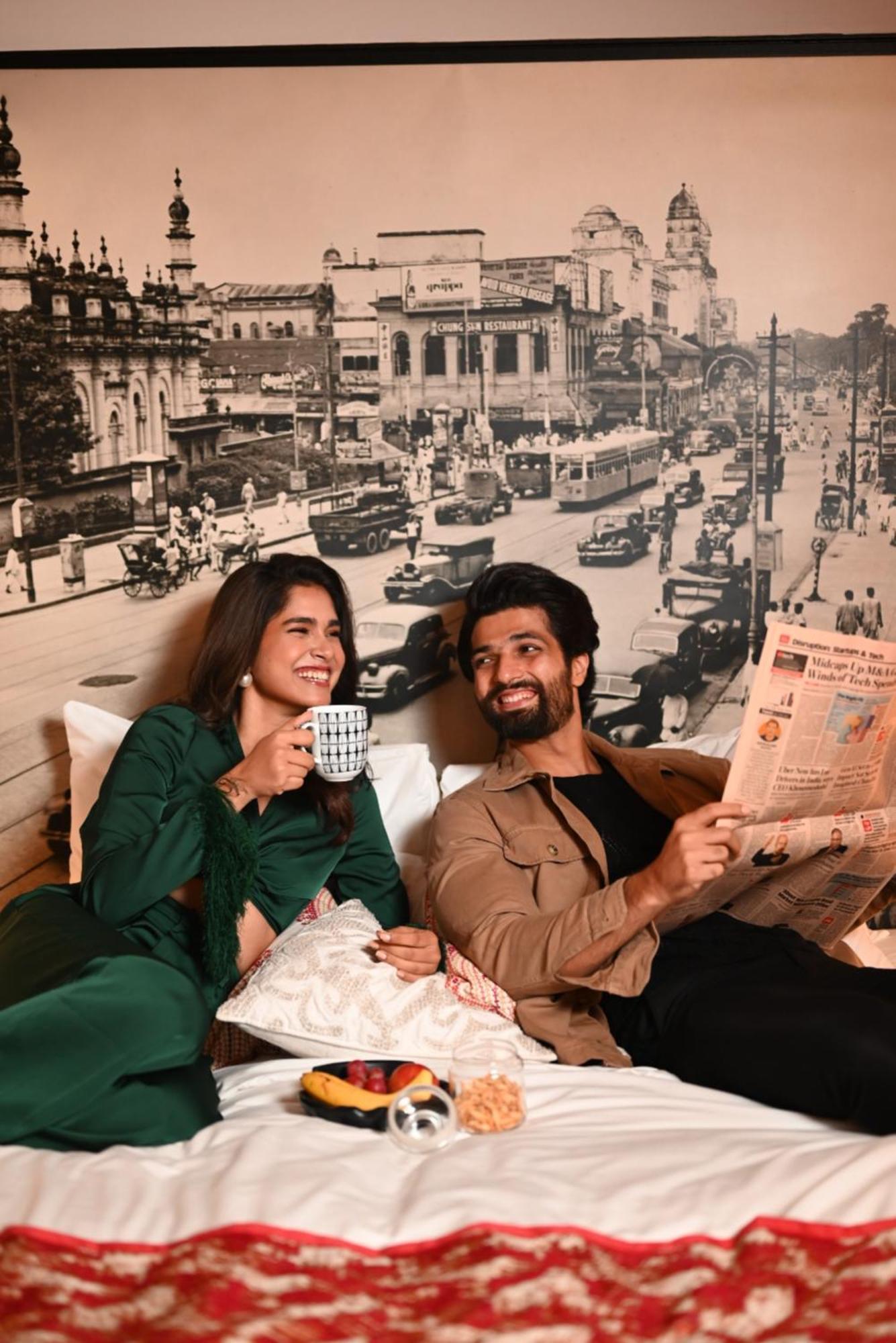 더 파크 콜카타 외부 사진 Vijay Devarakonda and Ananya Panday in World Famous Lover